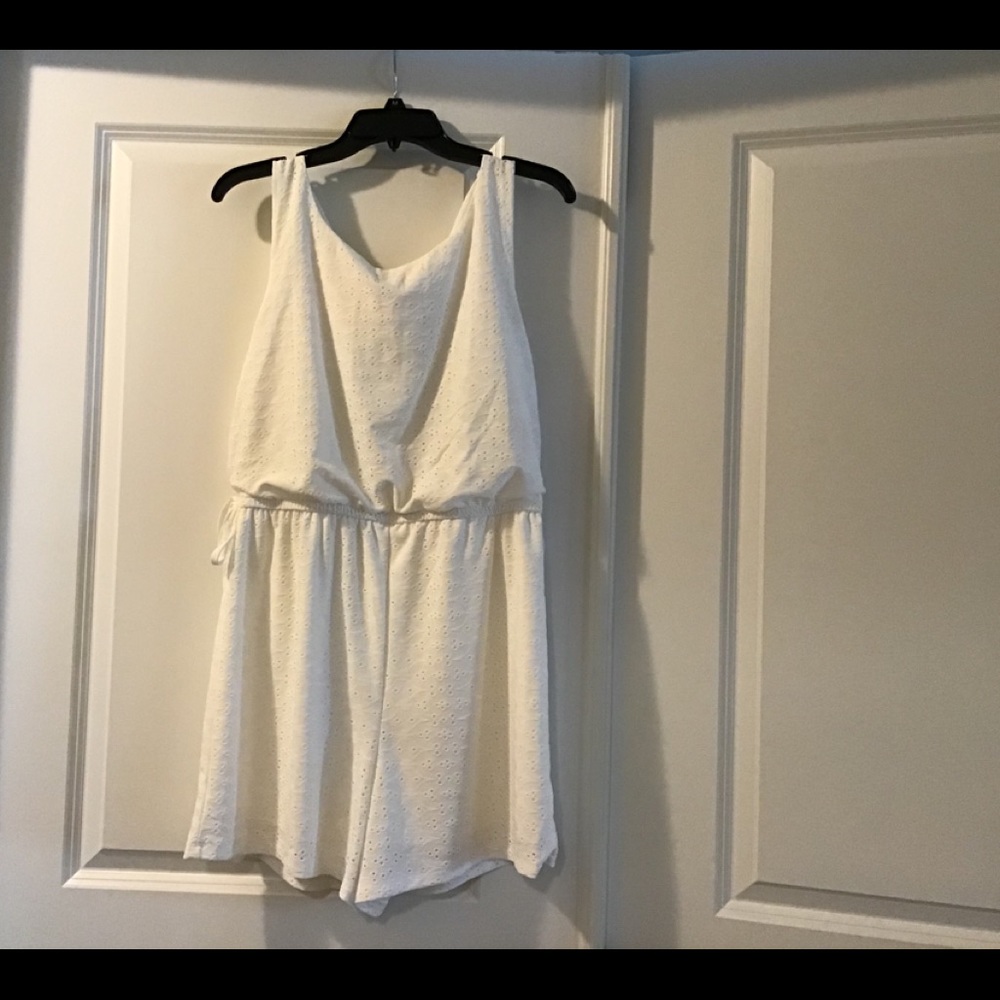 White Romper - Picture 2 of 3